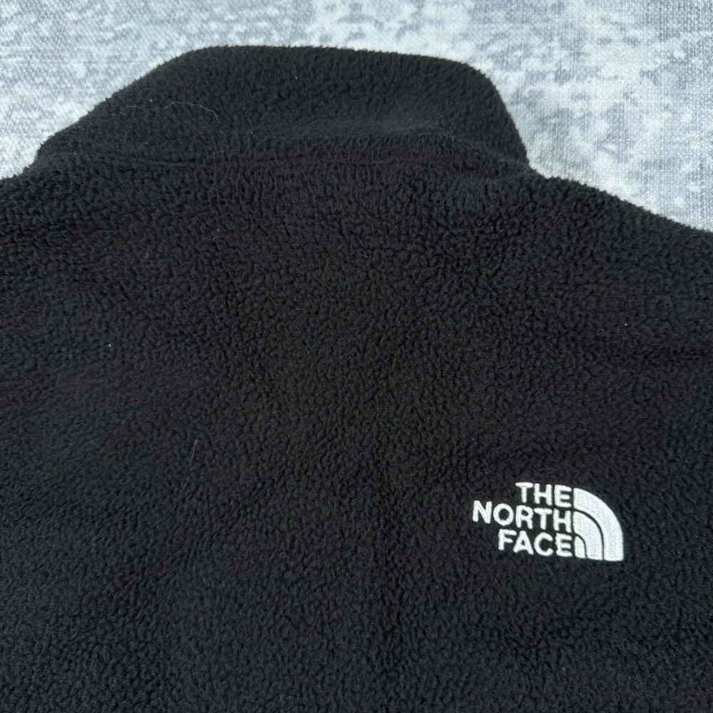 The North Face Fleece Pullover Mens S Black Circular Design Quarter Zip Gorpcore